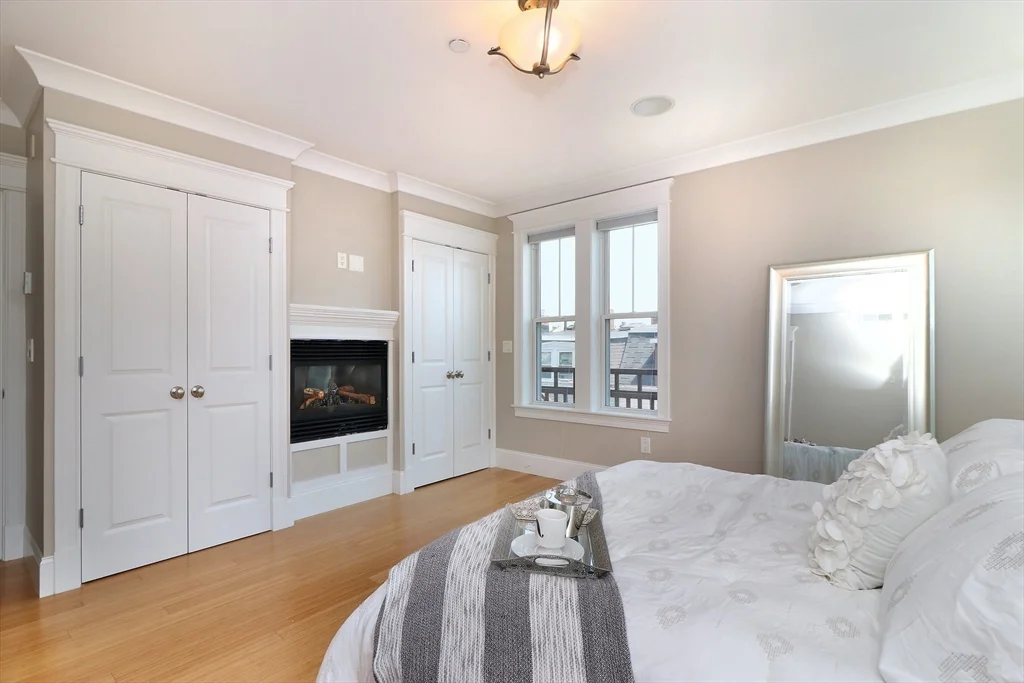 2 bed, 2 bath apartment for rent at 276 Bowen St Unit 3, South Boston — photo 4 of 10