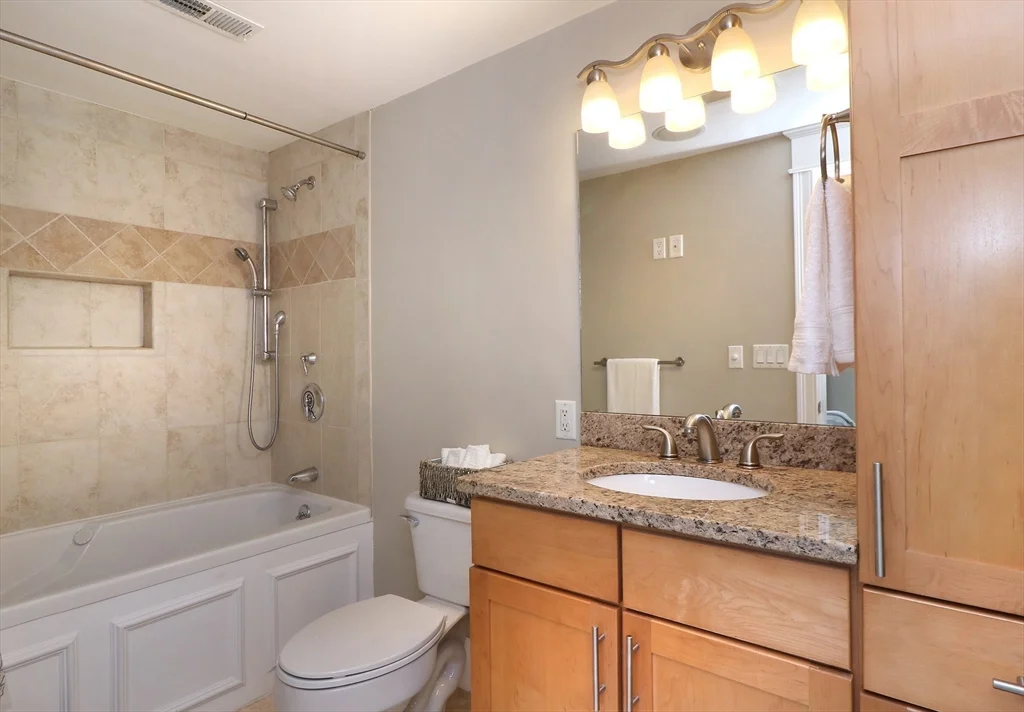 2 bed, 2 bath apartment for rent at 276 Bowen St Unit 3, South Boston — photo 6 of 10