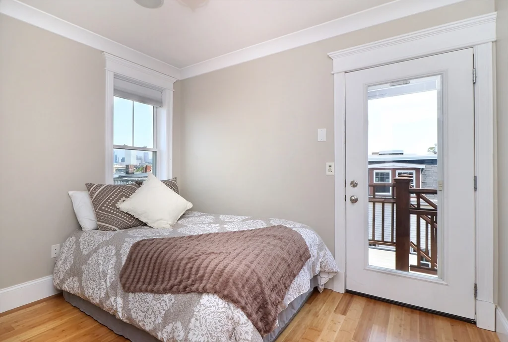 2 bed, 2 bath apartment for rent at 276 Bowen St Unit 3, South Boston — photo 5 of 10