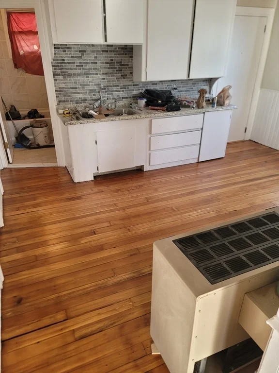 3 bed, 1 bath apartment for rent at 276 Cambridge St Unit 2, Fall River — photo 2 of 8