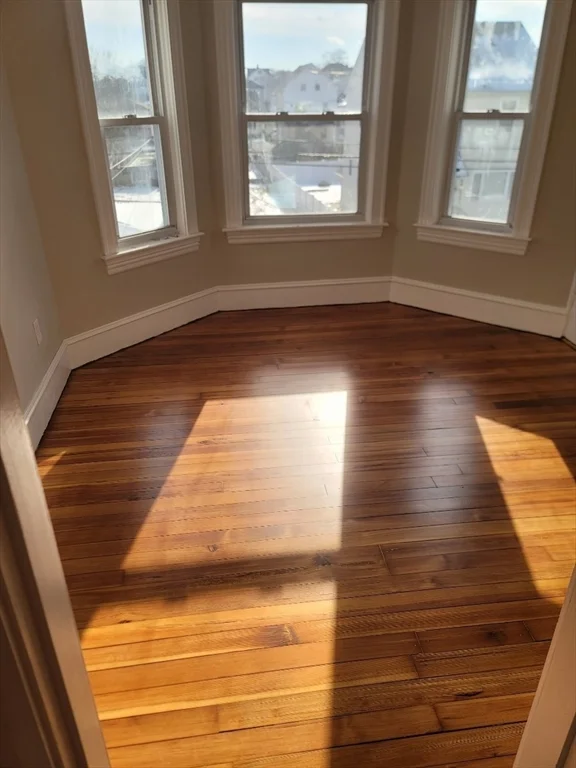3 bed, 1 bath apartment for rent at 276 Cambridge St Unit 2, Fall River — photo 1 of 8
