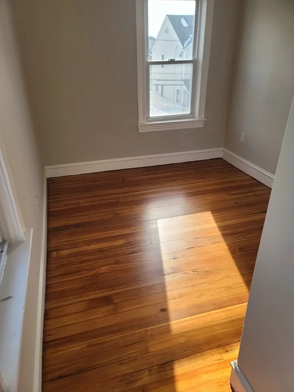 3 bed, 1 bath apartment for rent at 276 Cambridge St Unit 2, Fall River — photo 5 of 8