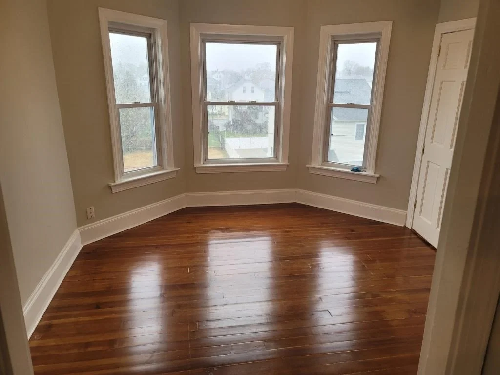 3 bed, 1 bath apartment for rent at 276 Cambridge St Unit 3, Fall River — photo 1 of 11