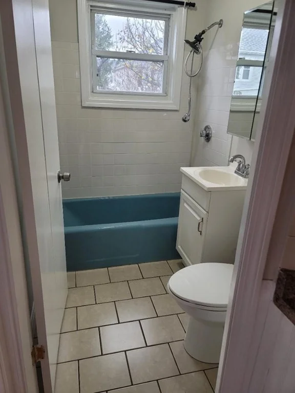 3 bed, 1 bath apartment for rent at 276 Cambridge St Unit 3, Fall River — photo 10 of 11