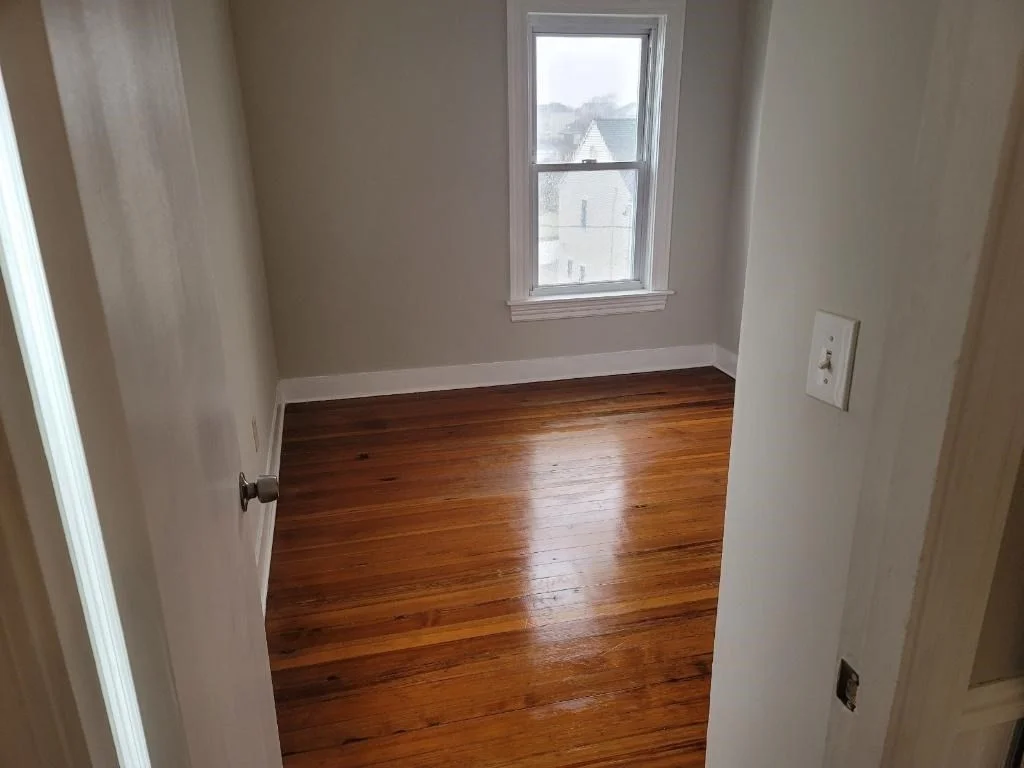 3 bed, 1 bath apartment for rent at 276 Cambridge St Unit 3, Fall River — photo 7 of 11