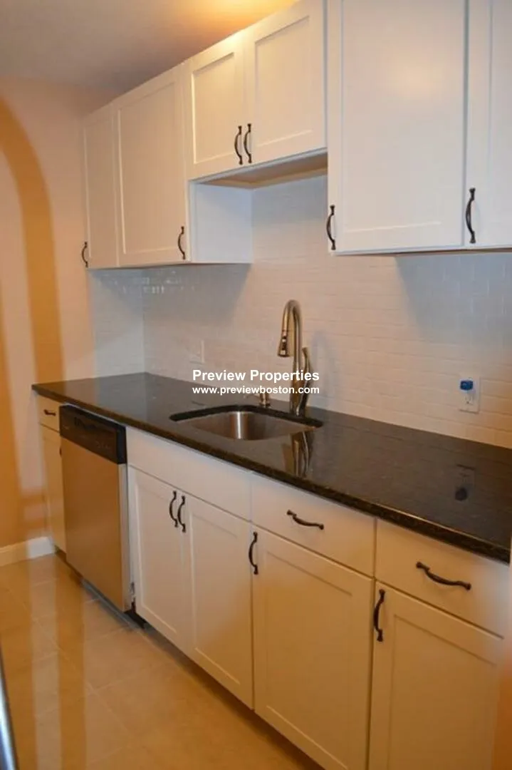 3 bed, 1.5 bath apartment for rent at 276 Chestnut Hill Ave Unit 13P, Brighton