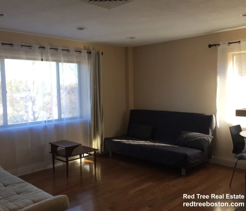 3 bed, 1.5 bath apartment for rent at 276 Chestnut Hill Ave Unit 15, Brighton — photo 8 of 16