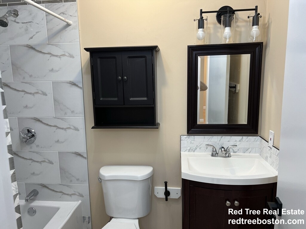 1 bed, 1.5 bath apartment for rent at 276 Chestnut Hill Ave Unit 5, Brighton — photo 5 of 9