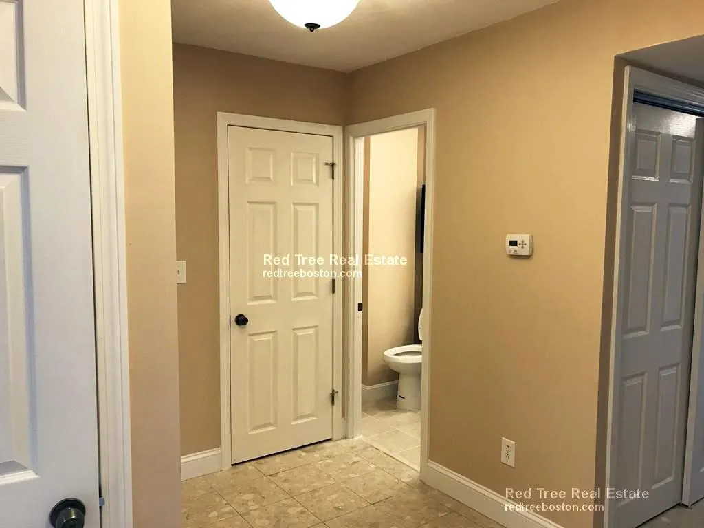 3 bed, 1.5 bath apartment for rent at 276 Chestnut Hill Ave Unit 9, Brighton — photo 11 of 13