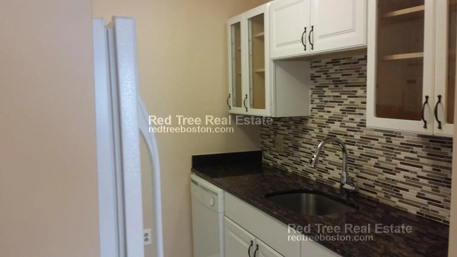 3 bed, 1.5 bath apartment for rent at 276 Chestnut Hill Ave Unit 9, Brighton — photo 1 of 13