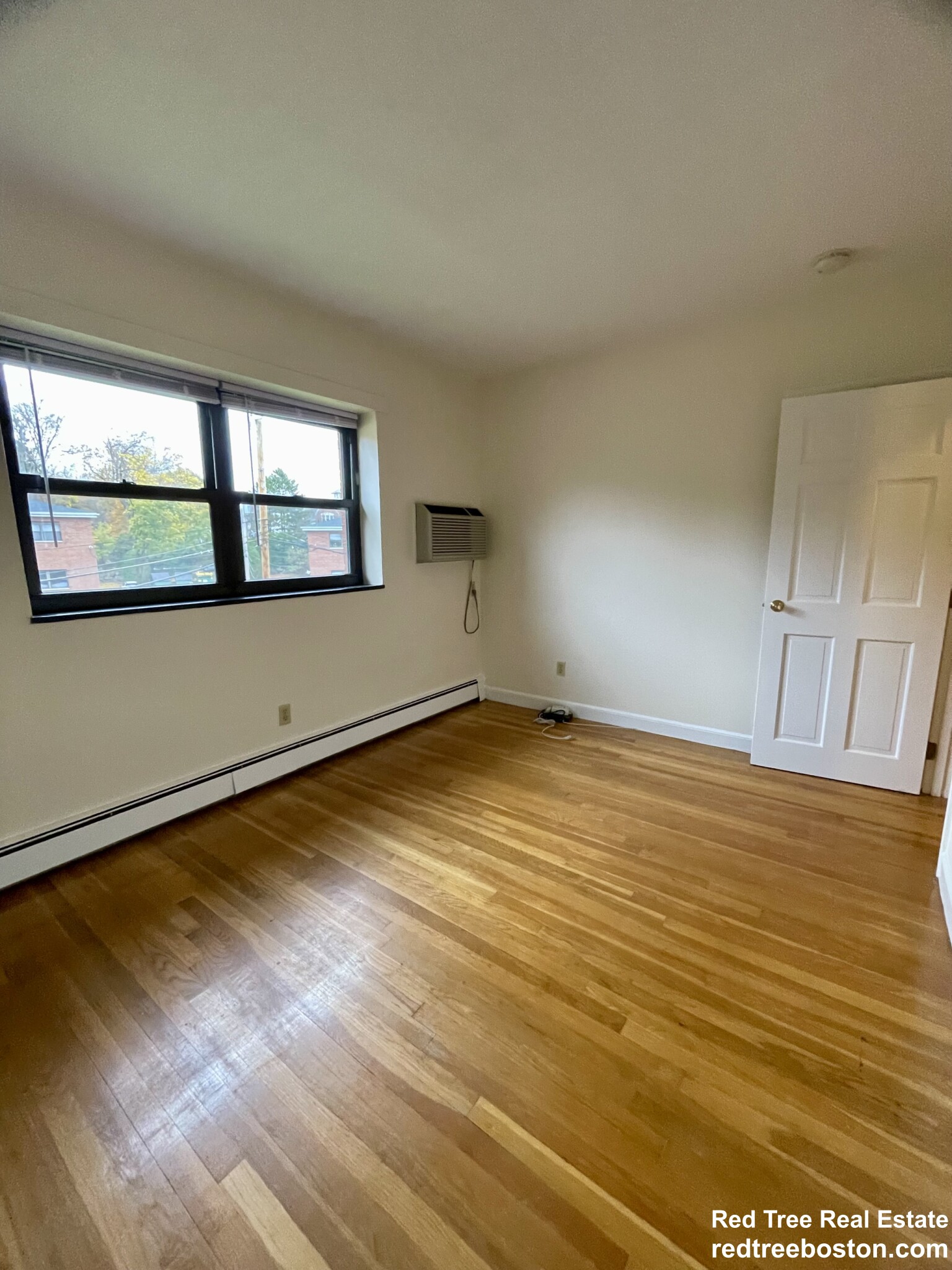 2 bed, 1 bath apartment for rent at 276 Grove St Unit 8, Auburndale — photo 10 of 14