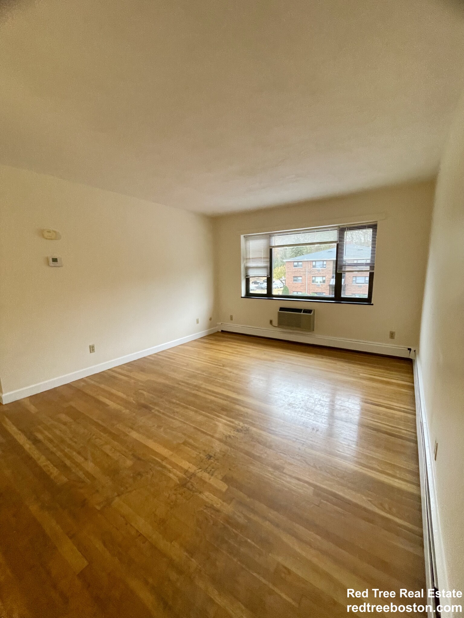 2 bed, 1 bath apartment for rent at 276 Grove St Unit 8, Auburndale