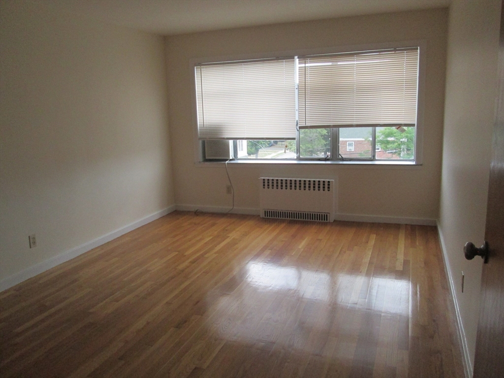 1 bed, 1 bath apartment for rent at 276 Massachusetts Ave Unit 305, Arlington — photo 4 of 8