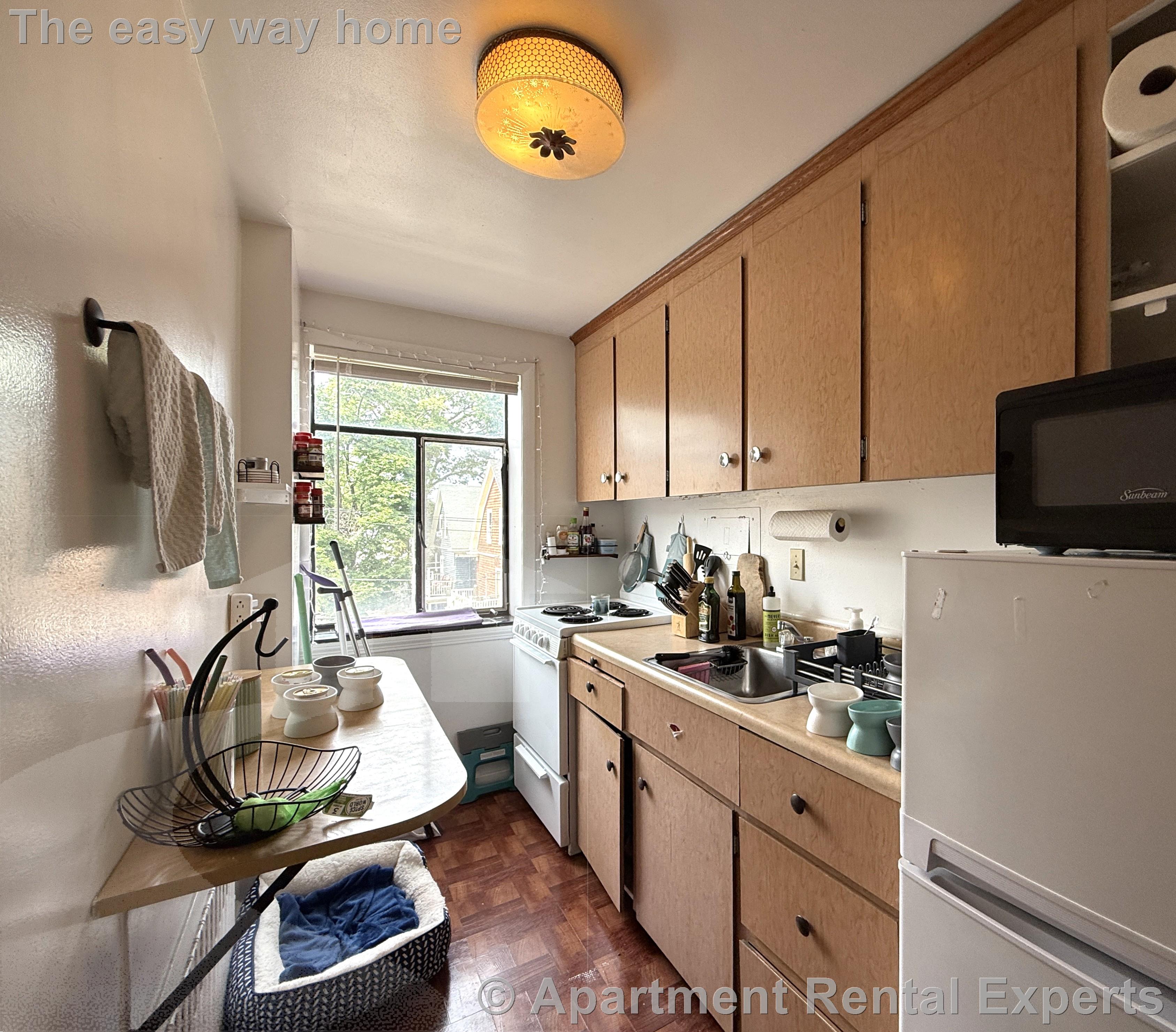 1 bed, 1 bath apartment for rent at 276 Massachusetts Ave Unit 301, East Arlington — photo 6 of 8