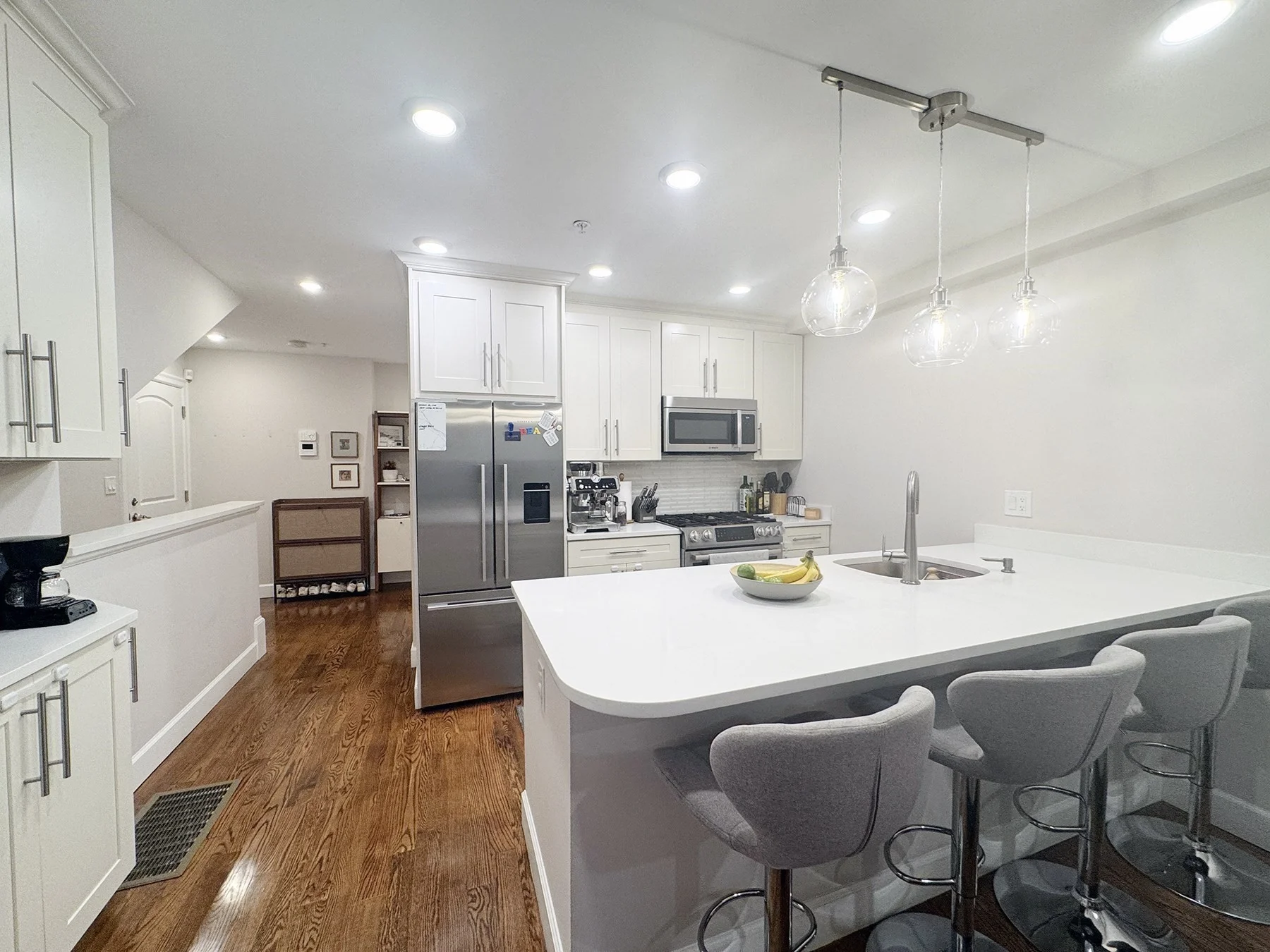 3 bed, 2 bath apartment for rent at 276 Sumner St Unit 1, East Boston — photo 6 of 28