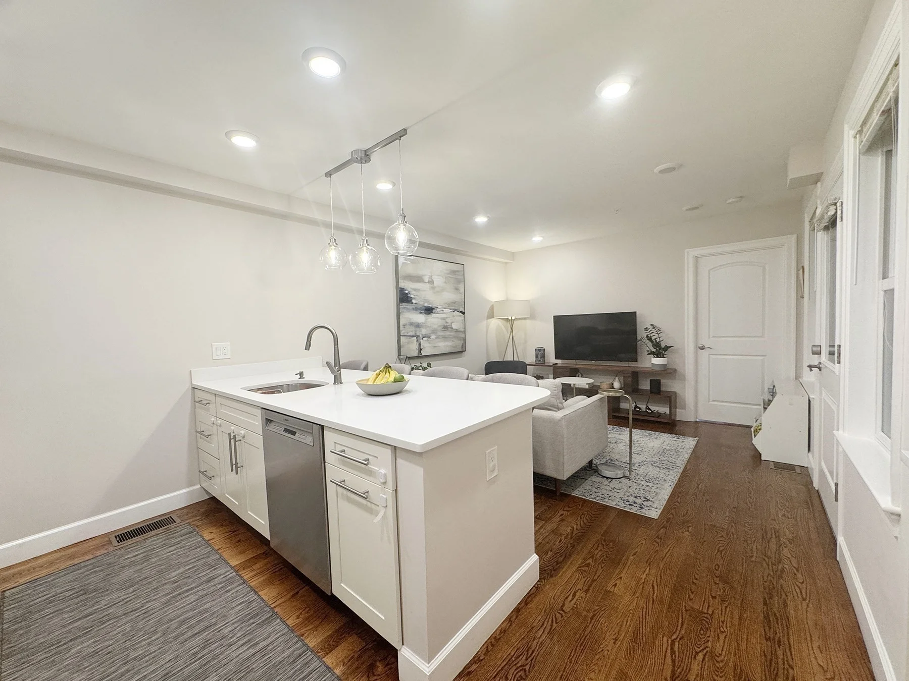 3 bed, 2 bath apartment for rent at 276 Sumner St Unit 1, East Boston — photo 3 of 28