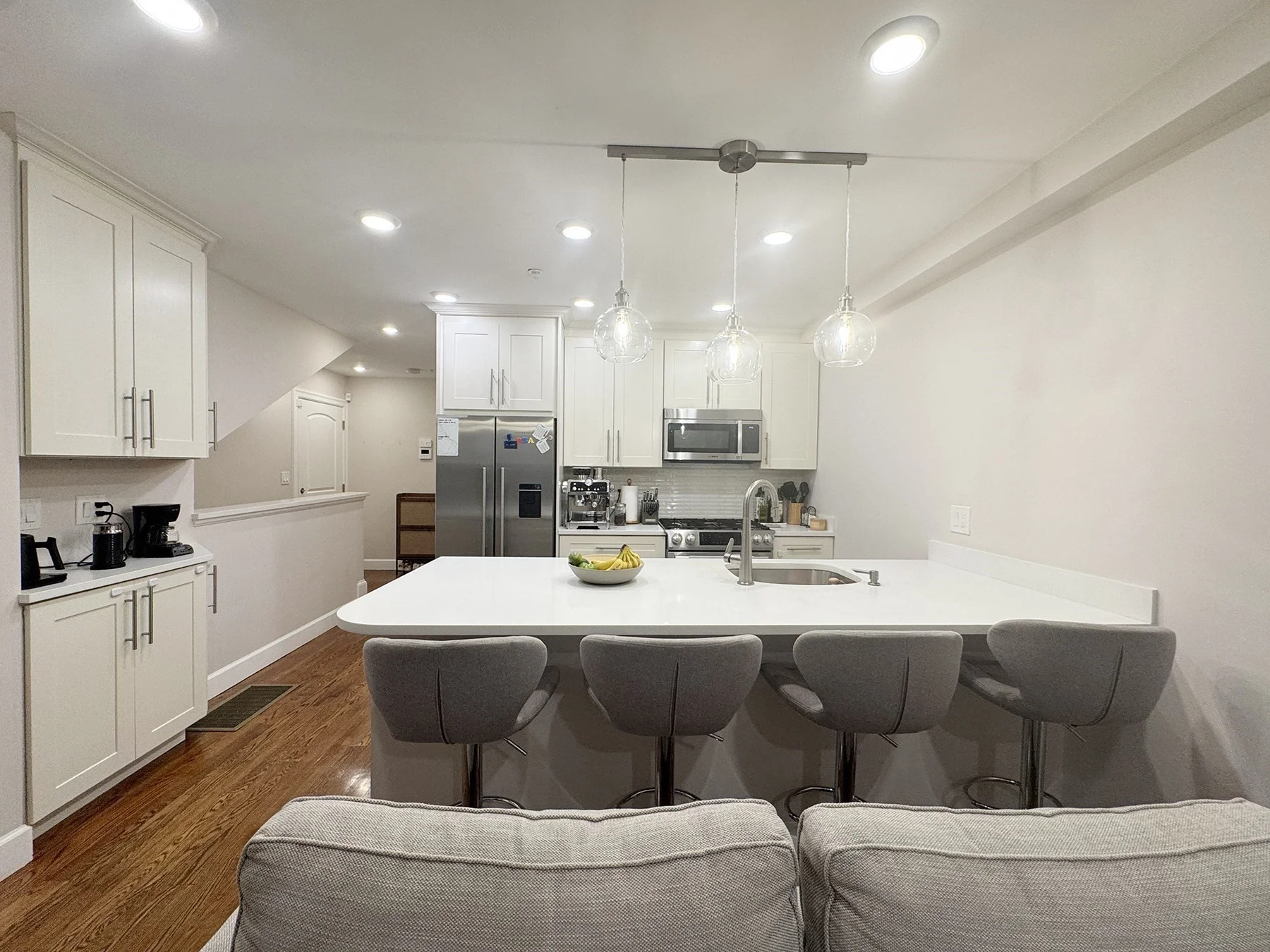 3 bed, 2 bath apartment for rent at 276 Sumner St Unit 1, East Boston — photo 4 of 28