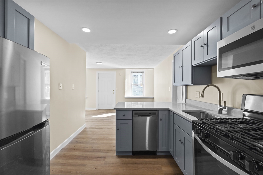 1 bed, 1 bath apartment for rent at 274-276 W 3rd St Unit 1, South Boston — photo 6 of 13