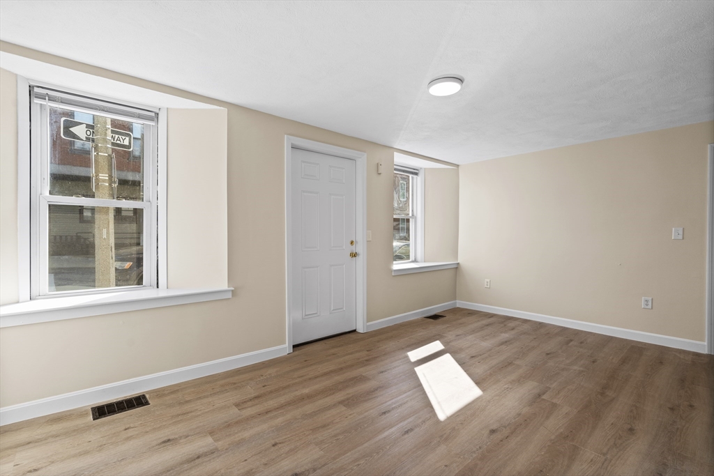 1 bed, 1 bath apartment for rent at 274-276 W 3rd St Unit 1, South Boston — photo 11 of 13