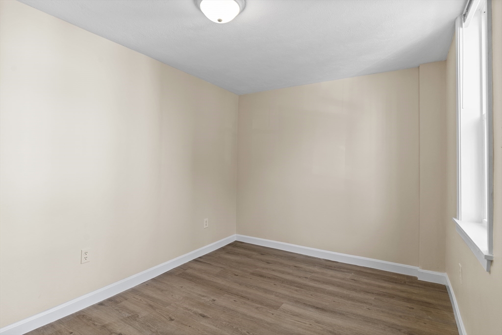 1 bed, 1 bath apartment for rent at 274-276 W 3rd St Unit 1, South Boston — photo 9 of 13