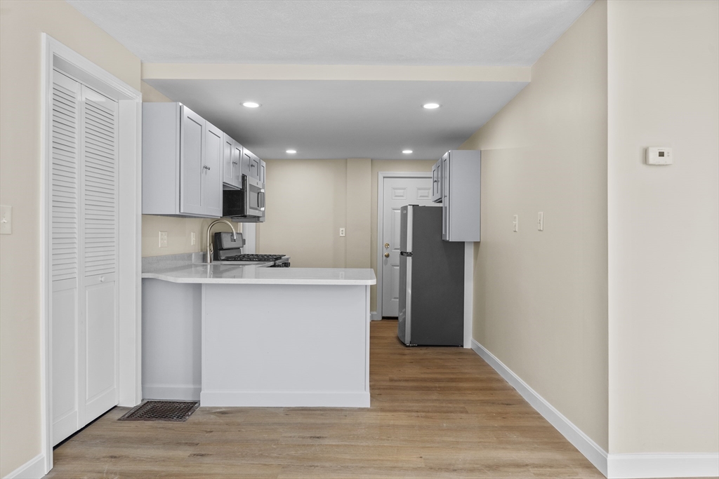 1 bed, 1 bath apartment for rent at 274-276 W 3rd St Unit 1, South Boston — photo 3 of 13