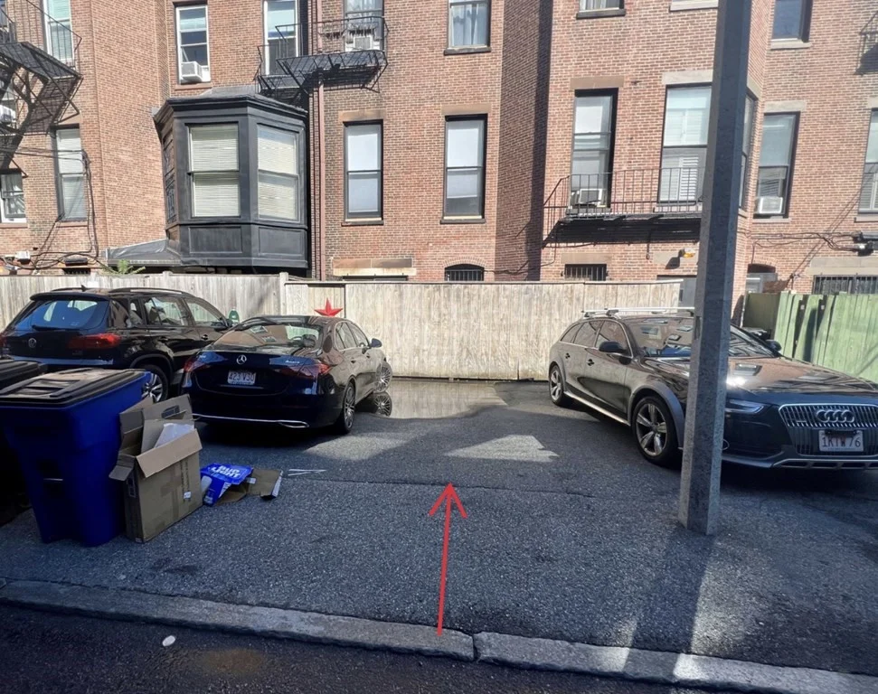 Studio bed, 1 bath apartment for rent at 277 Beacon St, Back Bay — photo 1 of 2