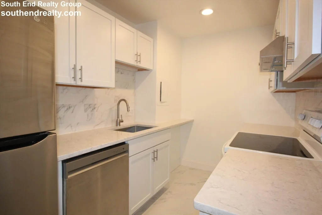 1 bed, 1 bath apartment for rent at 277 Beacon St Unit 2A, Back Bay — photo 3 of 16