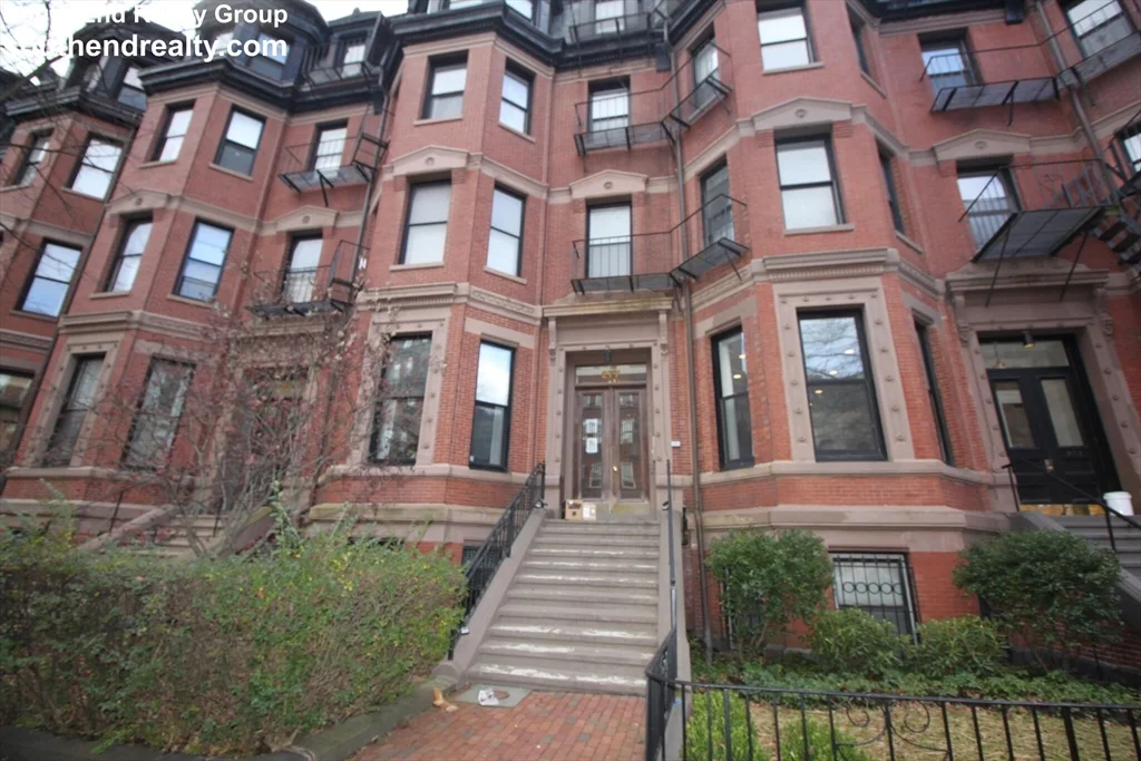 1 bed, 1 bath apartment for rent at 277 Beacon St Unit 2A, Back Bay
