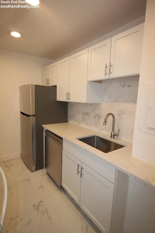 1 bed, 1 bath apartment for rent at 277 Beacon St Unit 2A, Back Bay — photo 4 of 16