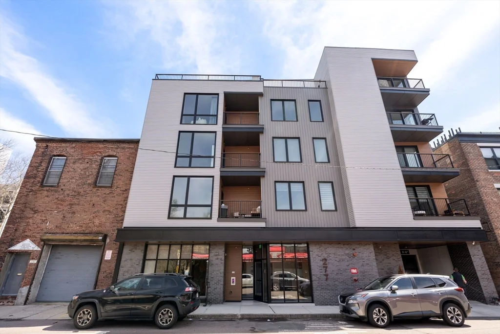 1 bed, 1 bath apartment for rent at 277 Border St Unit 203, East Boston — photo 18 of 20