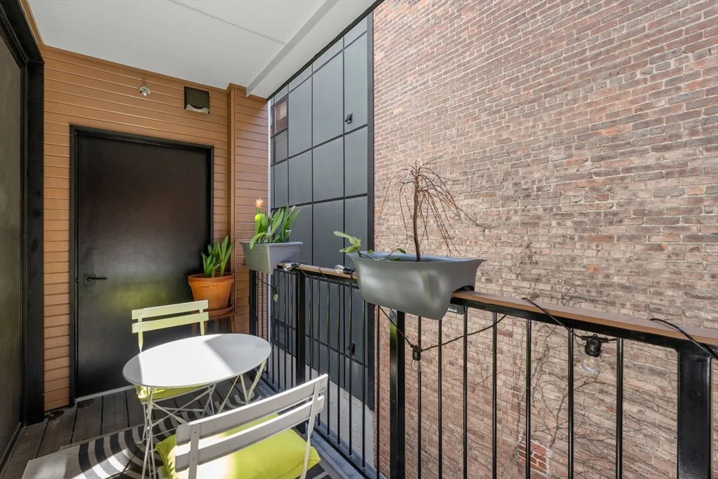 1 bed, 1 bath apartment for rent at 277 Border St Unit 203, East Boston — photo 12 of 20