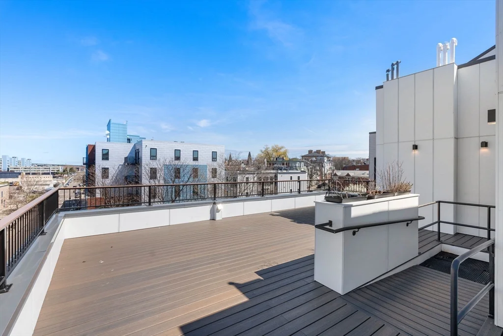 1 bed, 1 bath apartment for rent at 277 Border St Unit 203, East Boston — photo 14 of 20