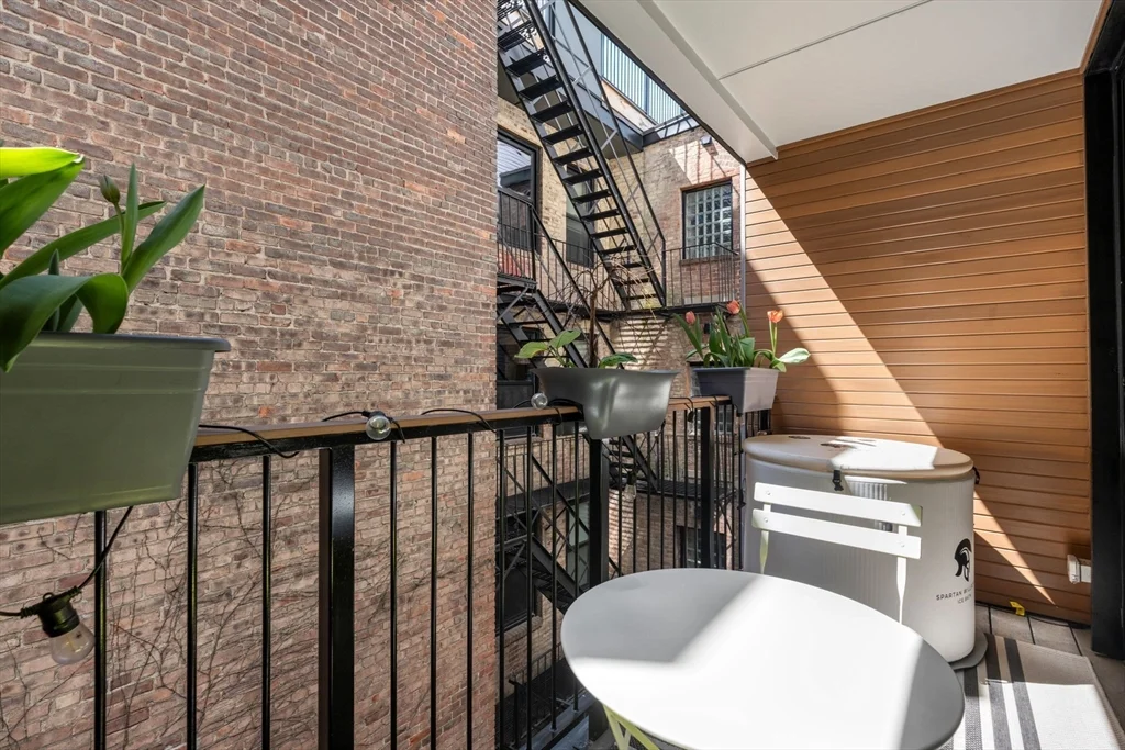 1 bed, 1 bath apartment for rent at 277 Border St Unit 203, East Boston — photo 11 of 20