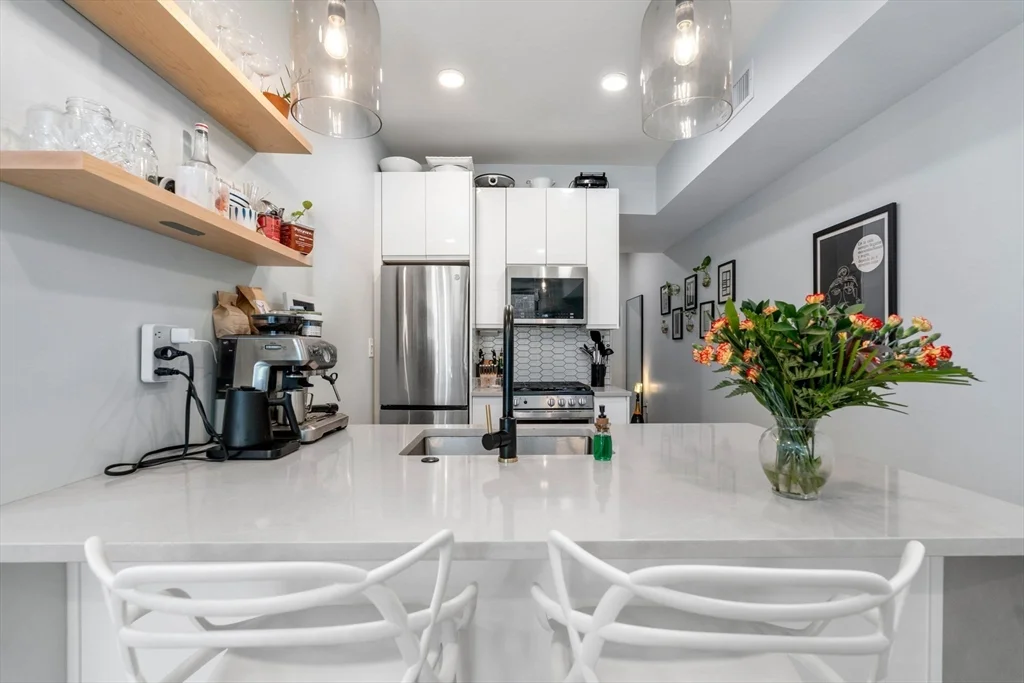 1 bed, 1 bath apartment for rent at 277 Border St Unit 203, East Boston — photo 4 of 20