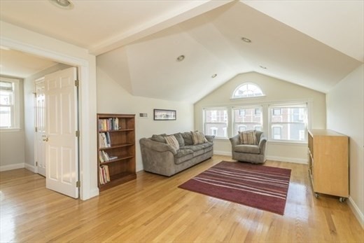 4 bed, 2 bath apartment for rent at 277 Bunker Hill St Unit 3, Charlestown — photo 9 of 18