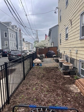 4 bed, 2 bath apartment for rent at 277 Bunker Hill St Unit 3, Charlestown — photo 17 of 18