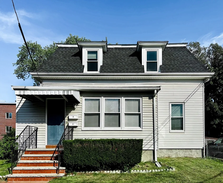 2 bed, 1 bath apartment for rent at 277 Everett St Unit 2, Lower Allston — photo 2 of 11