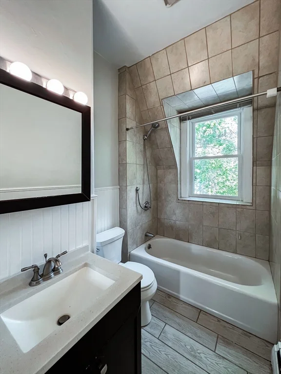 2 bed, 1 bath apartment for rent at 277 Everett St Unit 2, Lower Allston — photo 8 of 11