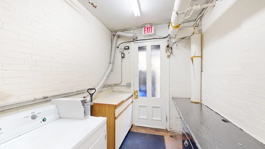 2 bed, 1 bath apartment for rent at 277 Marlborough St Unit CH, Back Bay — photo 19 of 22