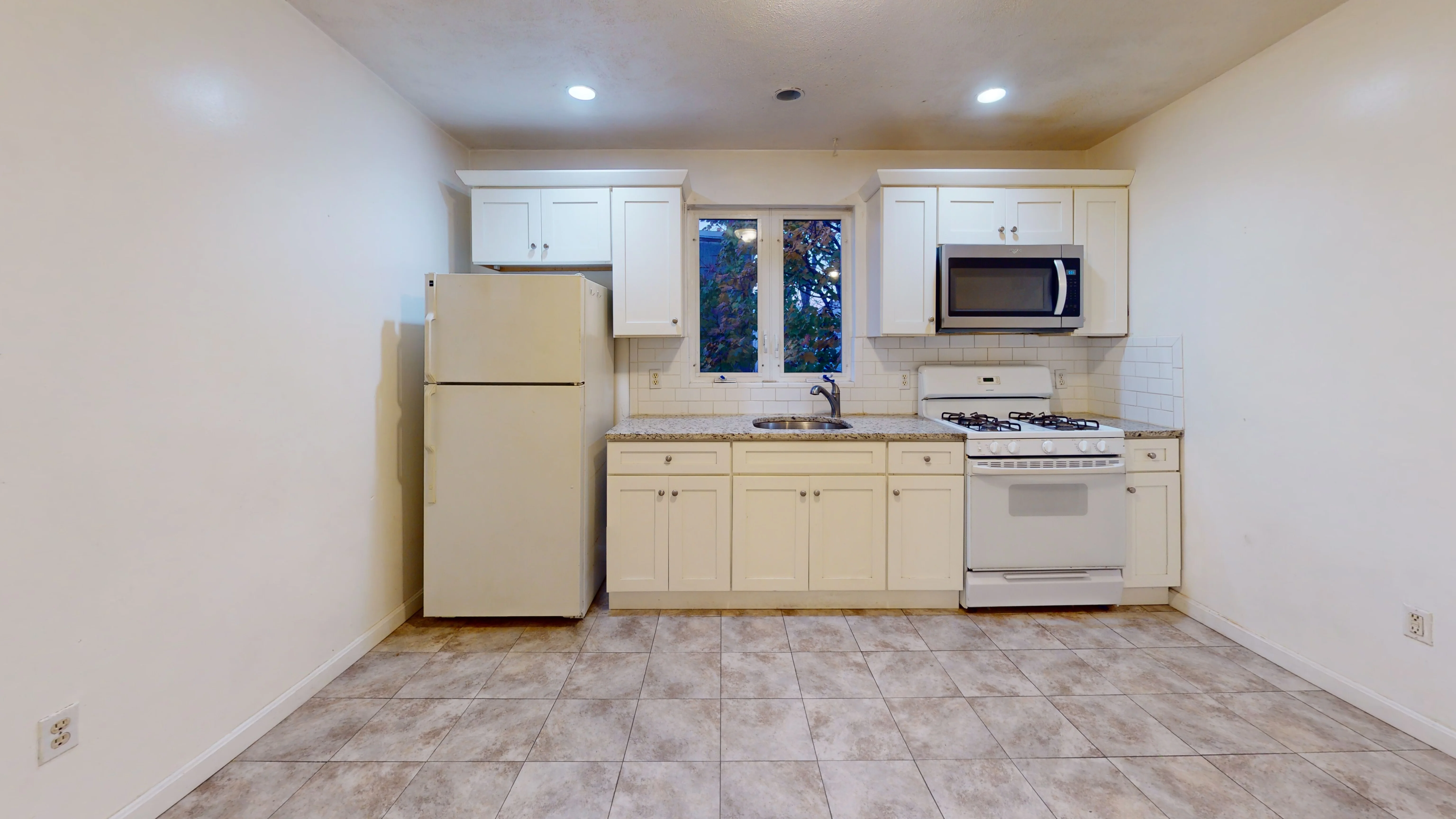 2 bed, 1 bath apartment for rent at 277 Paris St Unit 3, East Boston — photo 8 of 8