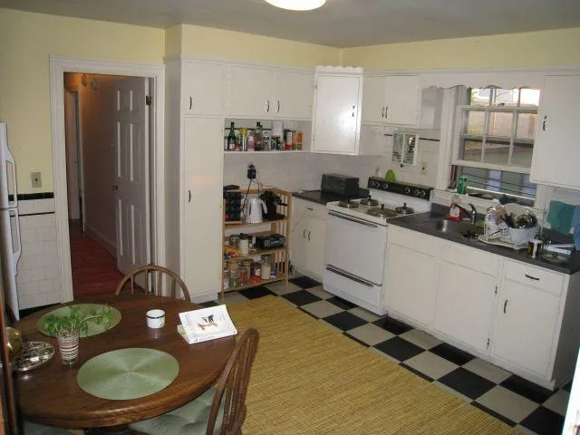 1 bed, 1 bath apartment for rent at 277 Washington St Unit 3, Ward Two