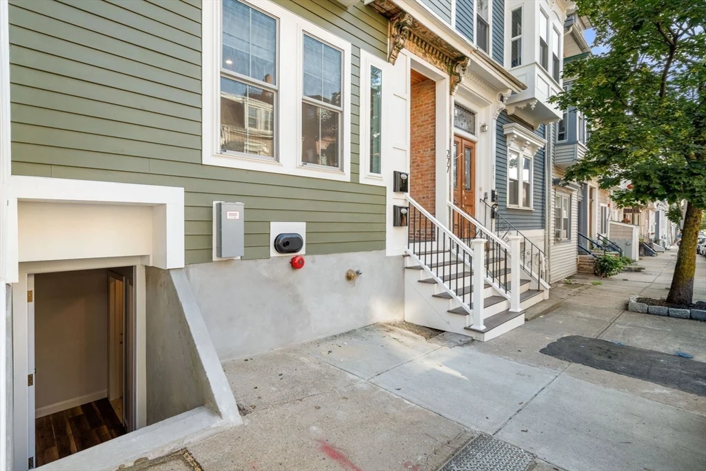 5 bed, 2 bath apartment for rent at 277 West Fifth St Unit 1, South Boston — photo 26 of 28