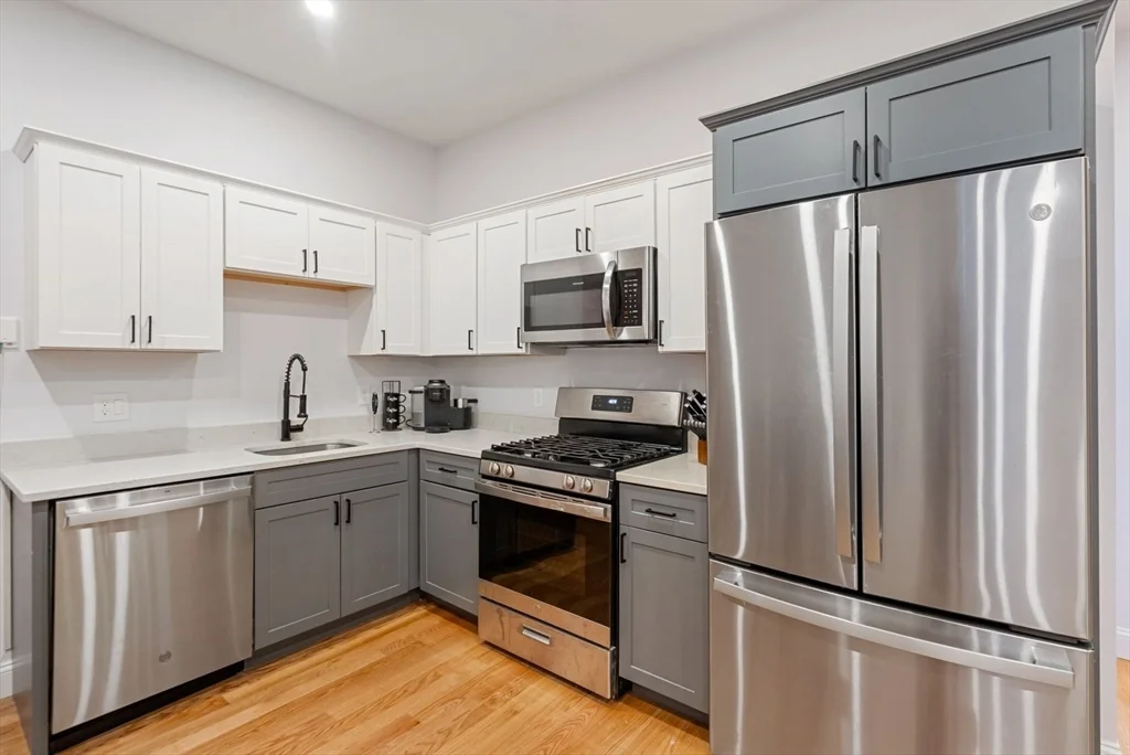 5 bed, 2 bath apartment for rent at 277 West Fifth St Unit 1, South Boston — photo 2 of 28