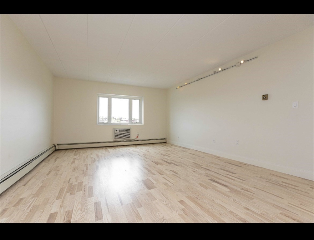 1 bed, 1 bath apartment for rent at 278 Beacon Unit 45, Somerville — photo 3 of 9