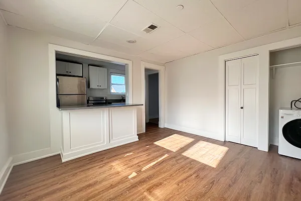 3 bed, 1 bath apartment for rent at 278 Cabot St Unit 3, Beverly — photo 5 of 14