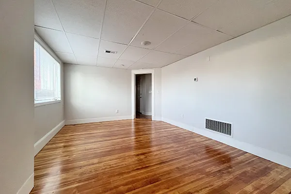 3 bed, 1 bath apartment for rent at 278 Cabot St Unit 3, Beverly — photo 9 of 14