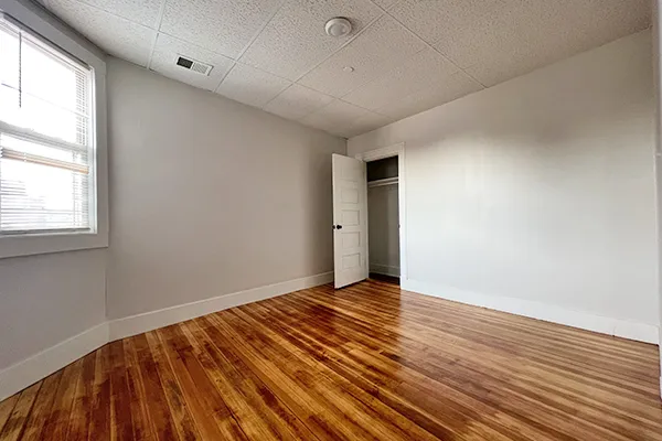 3 bed, 1 bath apartment for rent at 278 Cabot St Unit 3, Beverly — photo 6 of 14