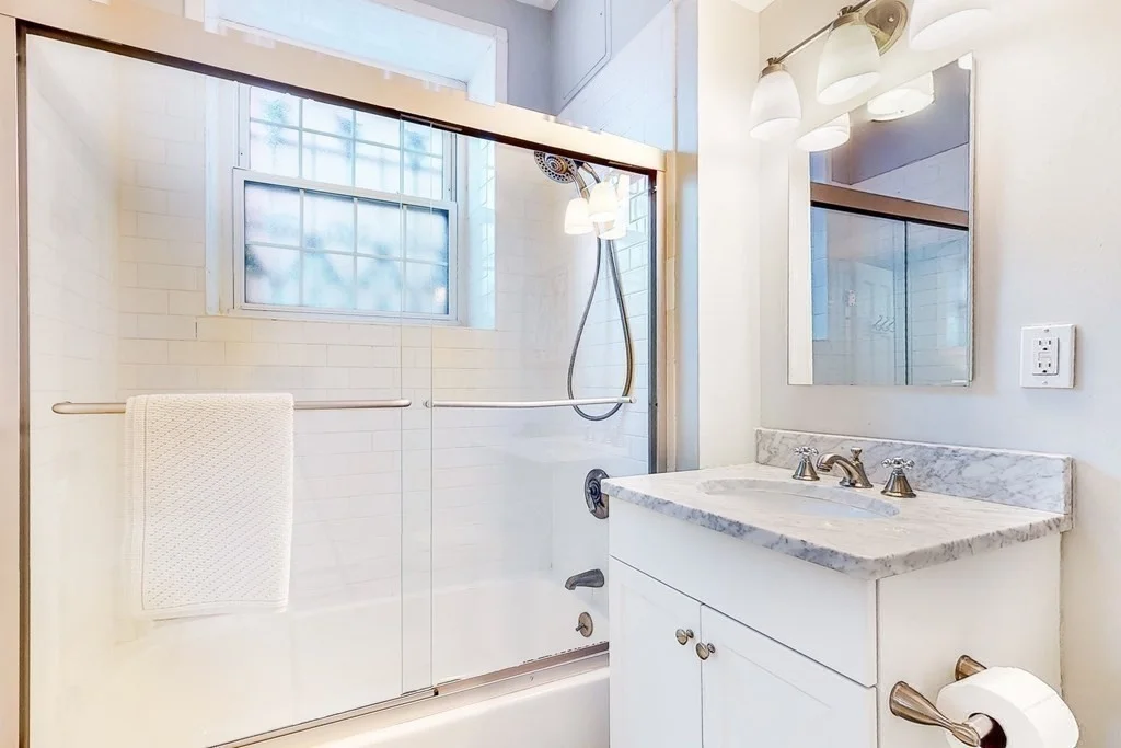 1 bed, 1 bath apartment for rent at 278 Clarendon St Unit 1, Back Bay — photo 11 of 13