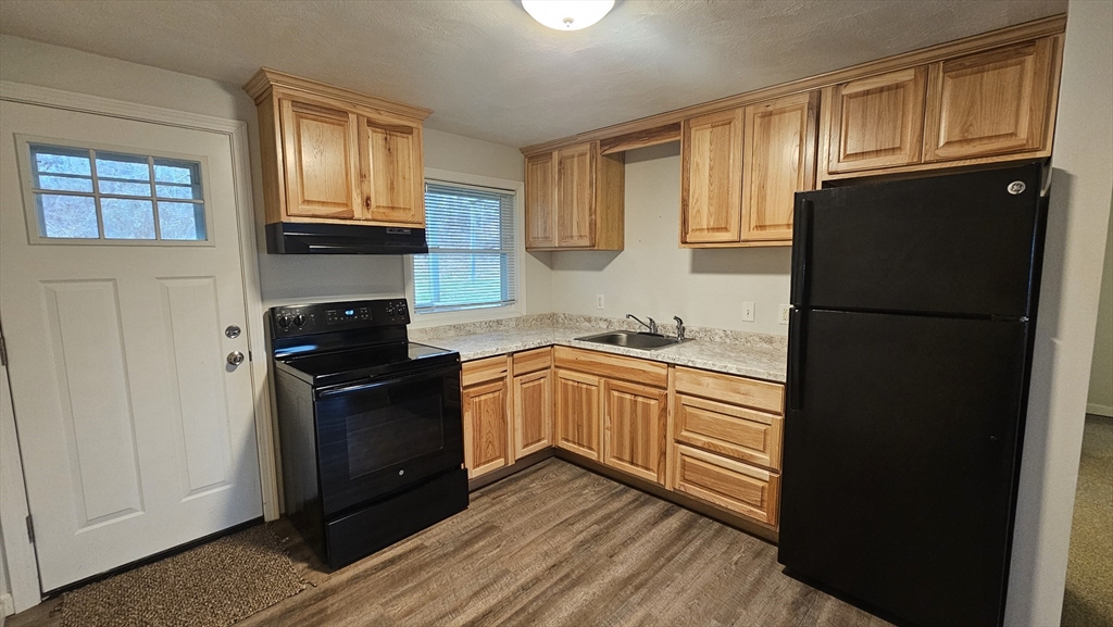 1 bed, 1 bath apartment for rent at 278 Dresser Hill Unit 6, Dudley — photo 1 of 11