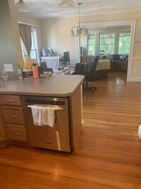 3 bed, 1 bath apartment for rent at 278 Furnace Brook Pkwy Unit 2, Quincy — photo 2 of 19